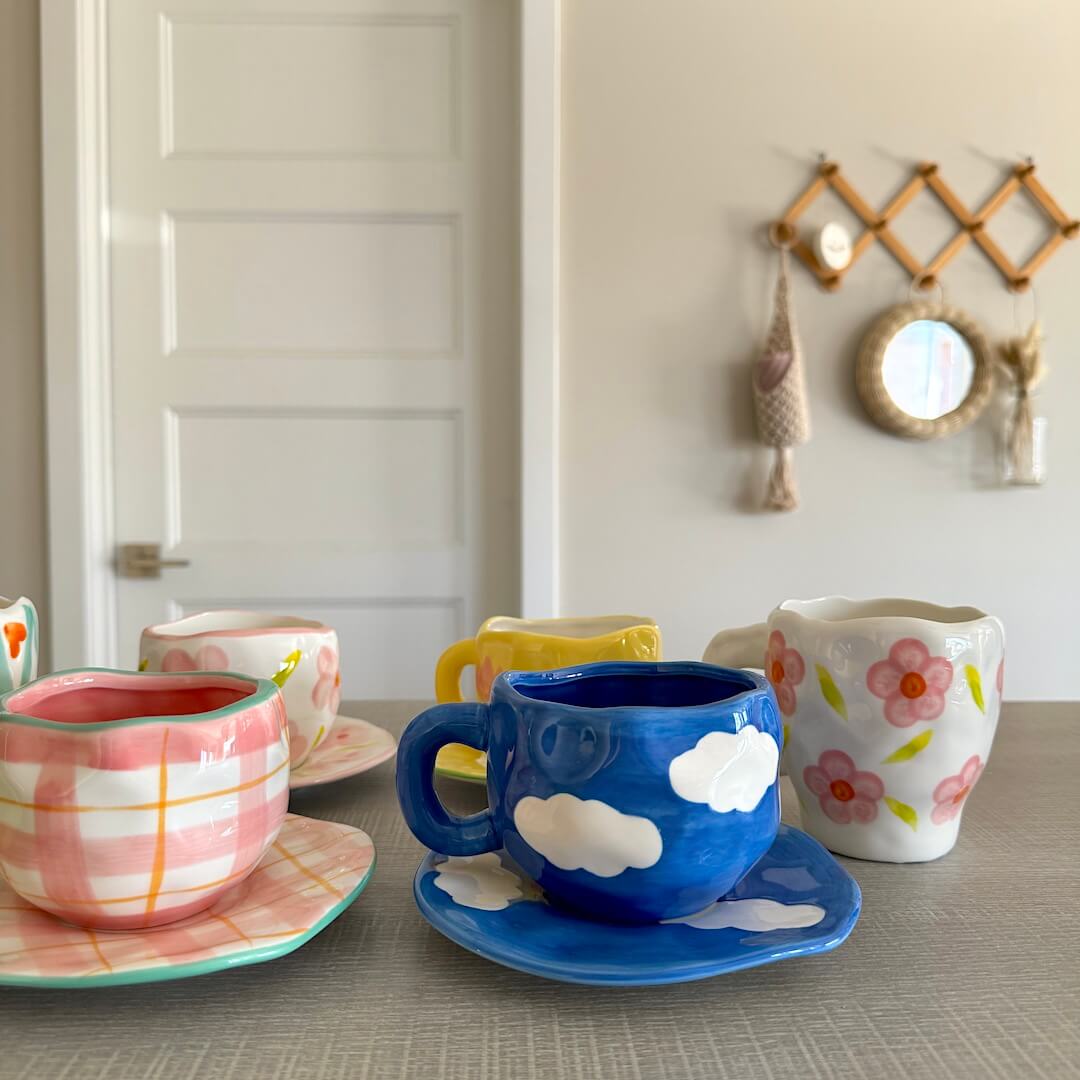 Flora Vintage Tea Cups Set